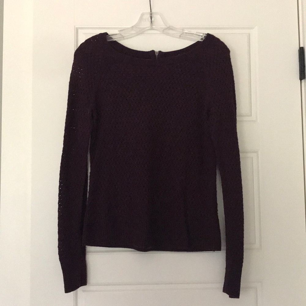 Maroon sweater
